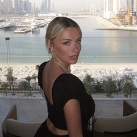 Dari influencer gaming di Twitch dan beralih menjual konten sensual di OnlyFans. Itulah jalan karier yang sempat ditempuh oleh Corinna Kopf. Foto: dok. Instagram @corinnakopf