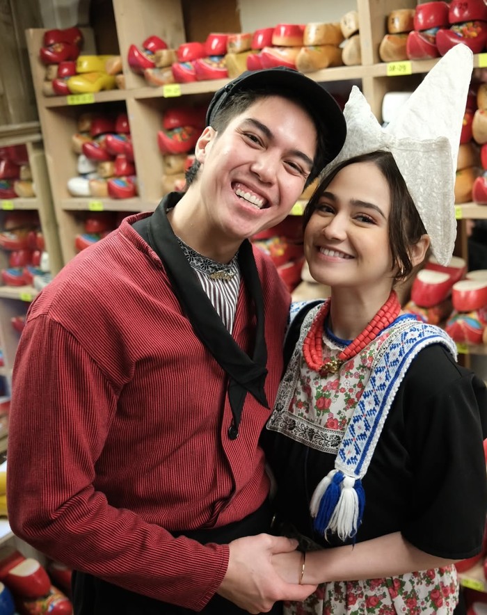 El Rumi dan Syifa Hadju
