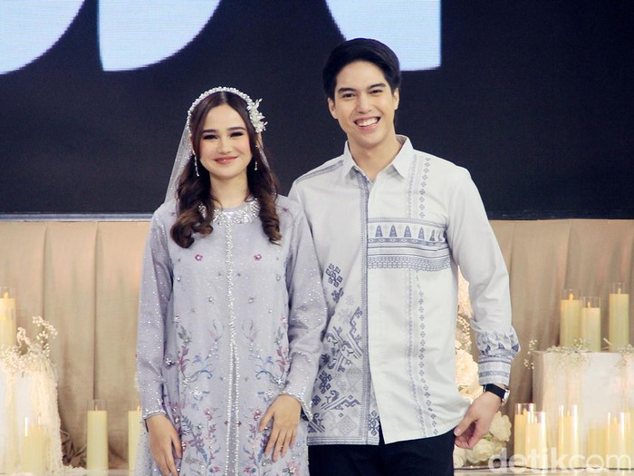 El Rumi & Syifa Hadju di Acara vanilla Hijab