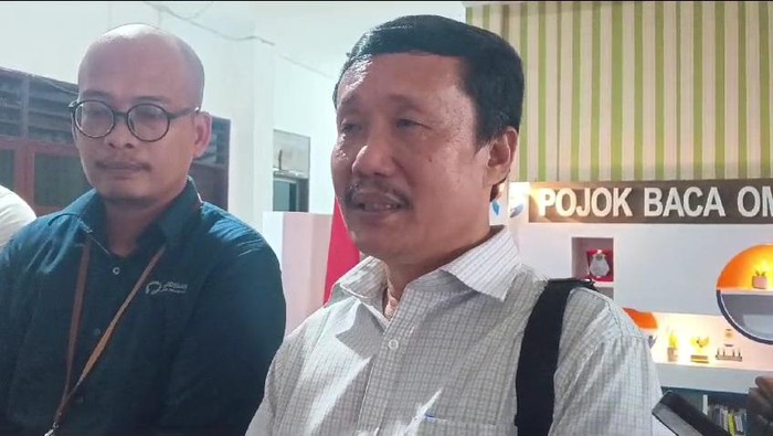 Kadis Pendidikan Nias Kharisman Halawa