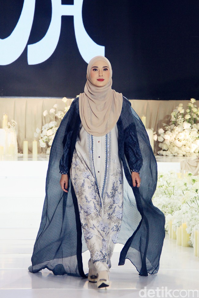Inilah koleksi terbaru Brand Vanilla Hijab untuk baju lebaran 2025 bertempat di Sampoerna Strategic Square, Karet Semanggi, Jakarta Selatan, Kamis [30/1/2025]. Foto: Mohammad Abduh/detikcom.