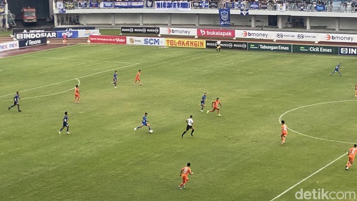 Laga PSIM Jogja vs Persiraja Aceh di Stadion Mandala Krida, Kota Jogja, Jumat (31/1/2025).