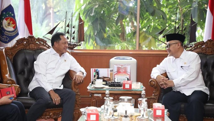 Mendikdasmen Abdul Muti dan Mendagri Tito Karnavian bertemu diskusikan teknis SPMB