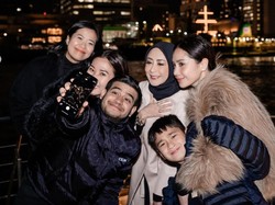 Gaya Mewah Nagita Slavina Istri Raffi Ahmad di Jepang, Pakai Jaket Bulu Rubah