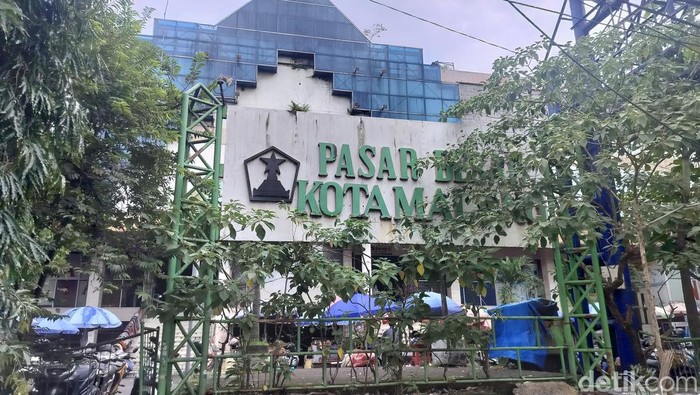 Pasar Besar Malang.