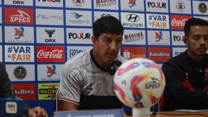 Pelatih Madura United Alfredo Vera
