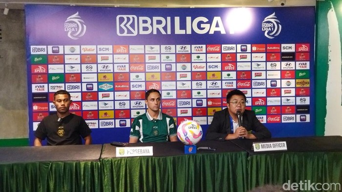 Pelatih Persebaya Paul Munster