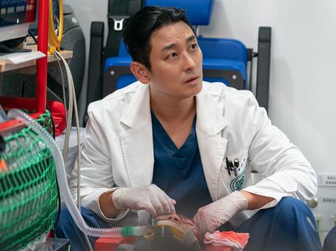 Pemain Drama Korea The Trauma Code: Heroes On Call