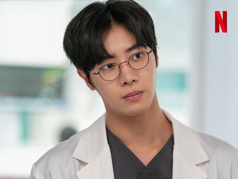 Pemain Drama Korea The Trauma Code: Heroes On Call