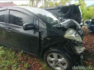 Yaris Tabrak 2 Motor dan 3 Mobil di SPBU Gejayan gegara Salah Injak Gas