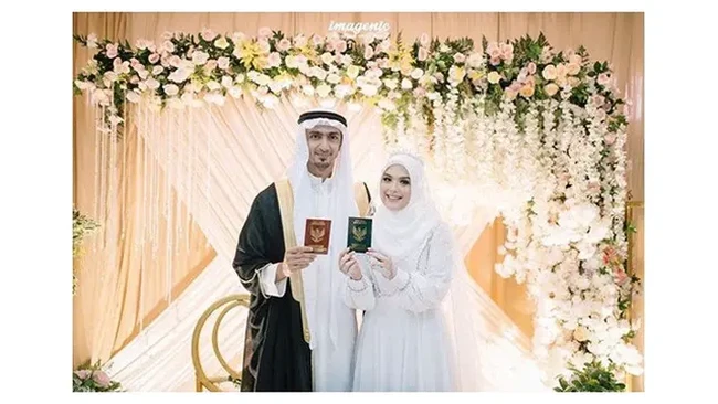 Pernikahan artis di KUA