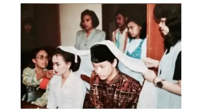 Pernikahan artis di KUA