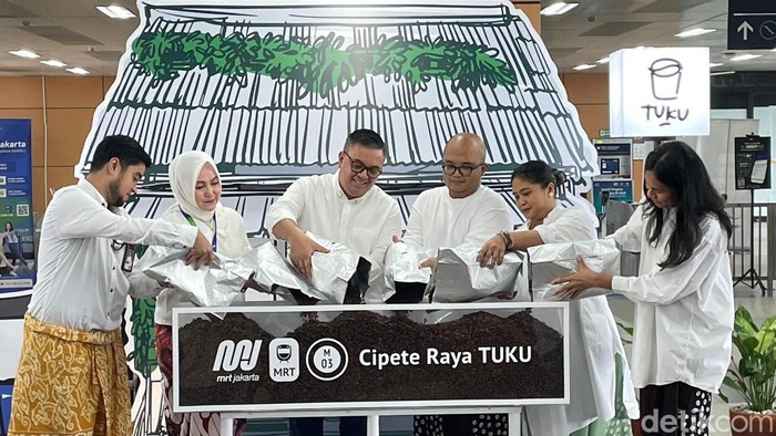 Stasiun MRT Cipete Raya Kolaborasi dengan Tuku