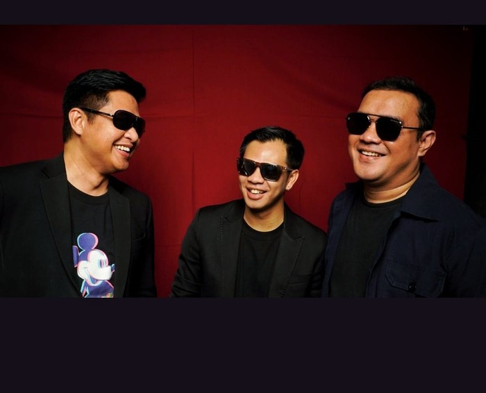 Story 5 Story 5, band pop-rock Jakarta, debut dengan single Genggam Hatimu.