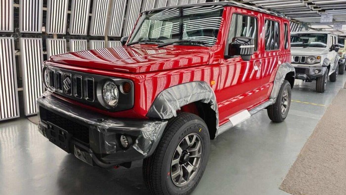 Suzuki Jimny 5 pintu di Jepang.