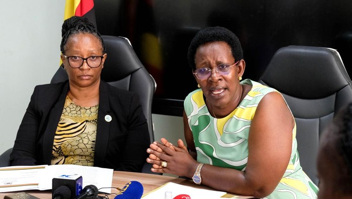  Diana Kanzira Atwine, Permanent Secretary of the Uganda Ministry of Health, (R) addresses the press on the Ebola outbreak on January 30, 2025 in Kampala, Uganda. The Uganda Health Ministry has confirmed the death of a patient in the capital, Kampala, who tested positive for the Ebola virus. According to officials, the 32-year-old male was a nurse at the main referral hospital in Kampala. The case marks the first recorded fatality since the last Ebola outbreak in Uganda between 2022-2023. (Photo by Hajarah Nalwadda/Getty Images)