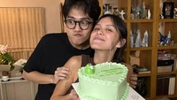 Chicco diketahui telah memiliki kekasih bernama Tara Dermawan. Ini momennya ketika merayakan ulang tahun sang kekasih. Foto: Instagram