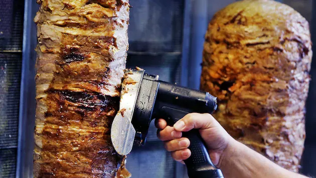 Dibujuk dengan Kebab, Pria Ini Tak Jadi Akhiri Hidupnya