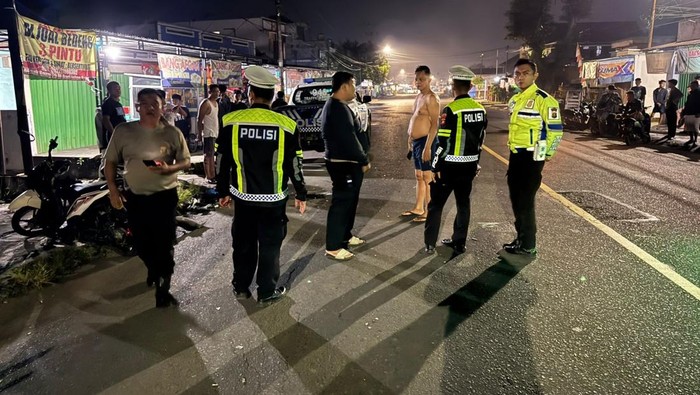 Dua motor di Lubuklinggau beradu kambing, akibatkan dua orang tak sadarkan diri