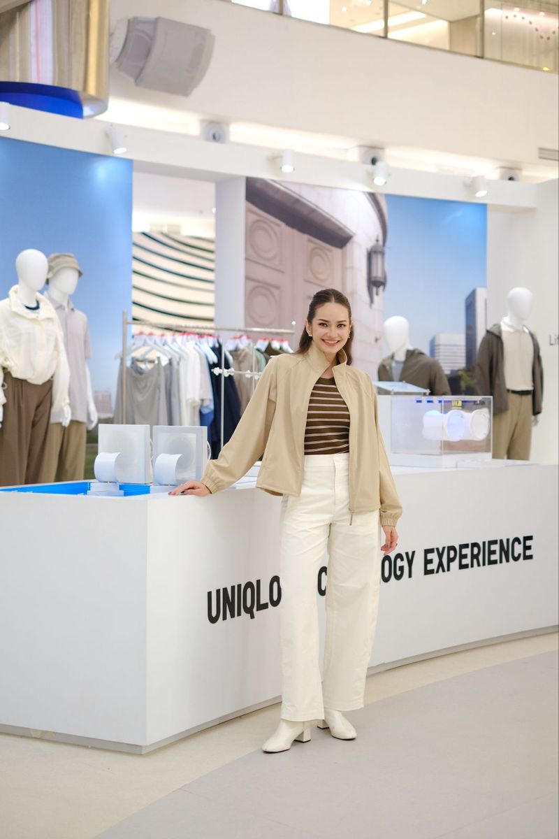 Gaya Enzy Storia di Acara Uniqlo