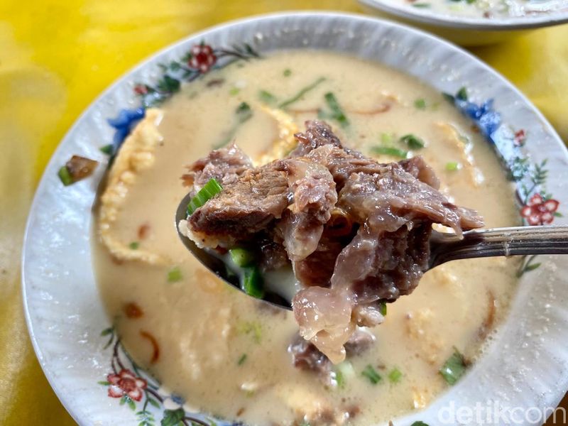 Ini Soto Betawi Legendaris di Jatinegara, Awalnya Rp 250 Perak Semangkuk