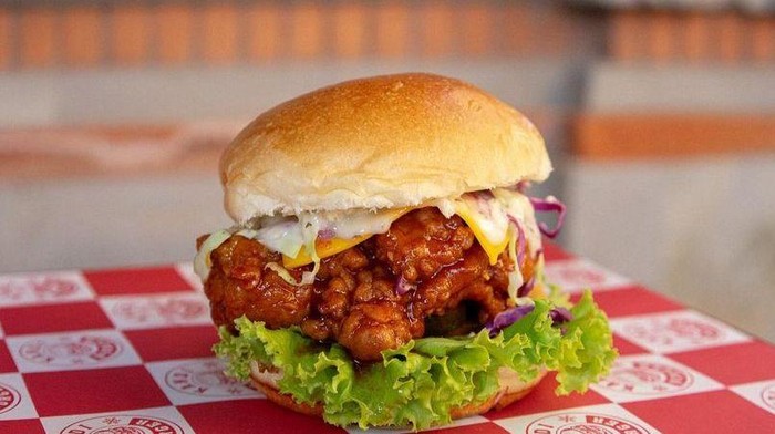 Kandi Burger. (Instagram @kandiburger)