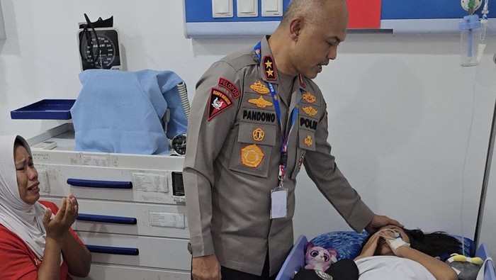 Kapolda Babel Irjen Hendro Pandowo menjenguk korban bullying di Belitung Timur.