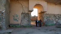 Nimrud, dibangun pada abad 13 Sebelum Masehi, adalah salah satu situs arkeologi terkenal di sebuah negara yang kerap dianggap buaian peradaban itu. Kota yang masuk warisan dunia UNESCO ini adalah sebutan bahasa Arab untuk pemukiman yang aslinya bernama Kalhu.