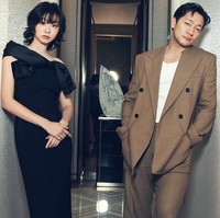 Semakin menegangkan. Disney+ Hotstar akan menayangkan drama Korea Nine Puzzles yang memperlihatkan Son Sukku dan Kim Da Mi sebagai profiler kriminal, mencurigai satu sama lain telah membunuh keluarga Kim Da Mi. Foto: dok. Twitter @DisneyPlusID