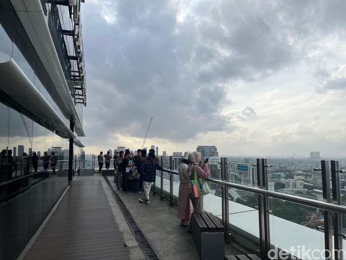 Pemandangan Jakarta dari Perpusnas Pemandangan Jakarta dari Perpusnas