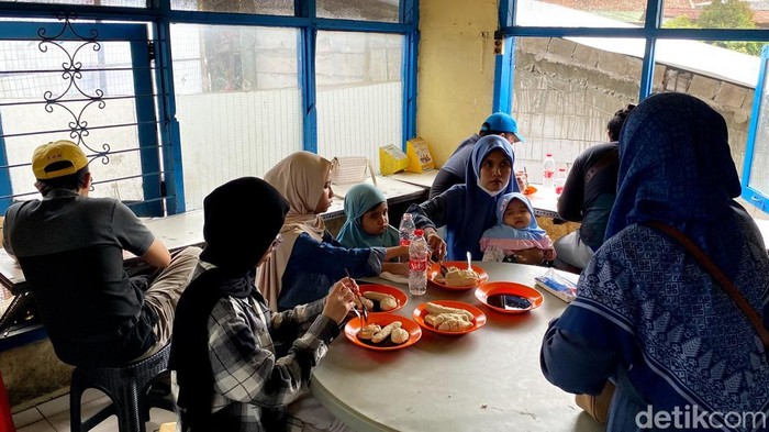Pempek Palembang MM Sekeloa