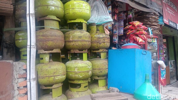 Penjualan elpiji 3 kilogram (kg) melalui pengecer tidak akan diperbolehkan lagi mulai hari ini, 1 Februari 2025.