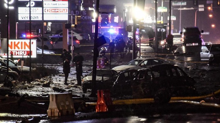 PHILADELPHIA, PENNSYLVANIA - JANUARY 31: Emergency service members respond to a plane crash in a neighborhood near Cottman Avenue on January 31, 2025 in Philadelphia, Pennsylvania. The plane, a medical transport jet carrying a child patient, crashed after taking off from Northeast Philadelphia Airport, damaging several homes and vehicles.   Matthew Hatcher/Getty Images/AFP (Photo by Matthew Hatcher / GETTY IMAGES NORTH AMERICA / Getty Images via AFP)