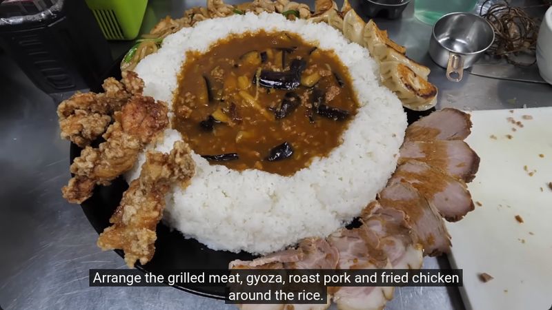 restoran sajian menu nasi jumbo di Jepang