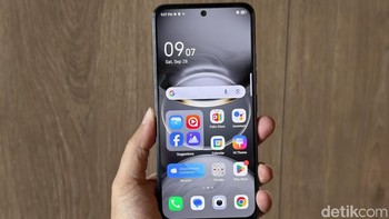 Di Indonesia, Tecno Spark 30 Pro dua pilihan konfigurasi yaitu 8/128GB dan 8/256GB. Berikut harga Tecno Spark 30 Pro di Indonesia: Tecno Spark 30 Pro 8/128GB: Rp 2.099.000 Tecno Spark 30 Pro 8/256GB: Rp 2.399.000 / Foto: Adi Fida Rahman/detikINET