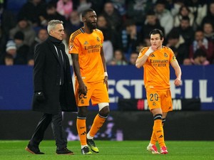 Madrid Ditunggu Man City, Rudiger Malah Cedera