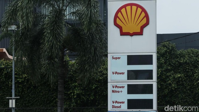 Sejumlah SPBU Shell mengalami stok kosong bahan bakar minyak (BBM). Kekosongan stok itu akibat kendala pengadaan BBM ke sejumlah SPBU.