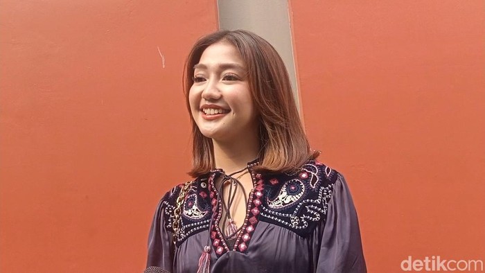 Chandrika Chika di studio Trans TV, Jakarta Selatan, Minggu (2/2/2025).