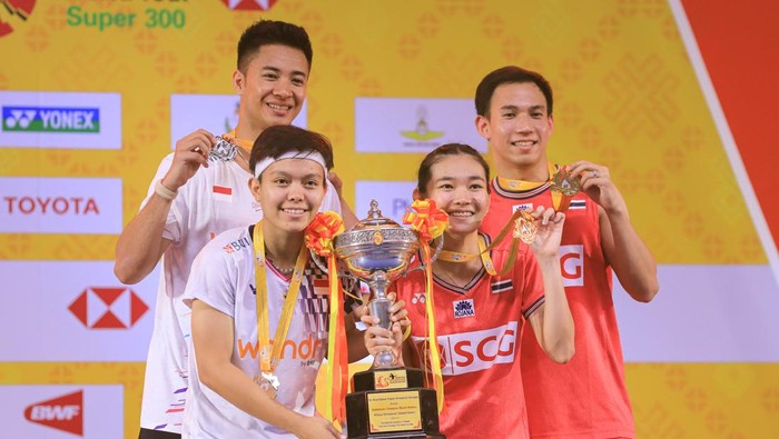 Dejan Ferdinansyah/Siti Fadia Silva Ramadhanti menjadi runner-up Thailand Masters 2025.