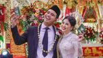 Fuji Sambut Istri Frans Faisal, Begini Momen Senang dan Jahilnya