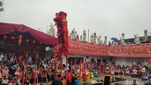 Kemeriahan Festival Kampung Lebak di Ciamis