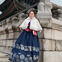 Jennifer Dunn sendiri saat ini diketahui berusia 35 tahun. Semenjak menjalani operasi bariatrik dirinya terlihat jadi makin langsing dan awet muda. Foto: Instagram/@jeje_haris89