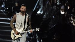 Lihat Lagi Aksi Maroon 5 yang Sukses Hapus Dahaga Marooners Lihat Lagi Aksi Maroon 5 yang Sukses Hapus Dahaga Marooners