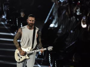 Video: Maroon 5 Konser di JIS 5 Februari 2027, Cek Harga Tiketnya!