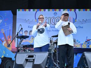 Menteri PPPA Sarankan Tugas Sekolah Tak Pakai Gadget Tapi Dikerjakan Manual