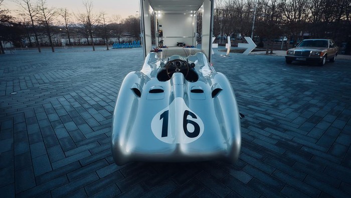 Mercedes-Benz W 196 R Stromlinienwagen Mercedes-Benz W 196 R Stromlinienwagen