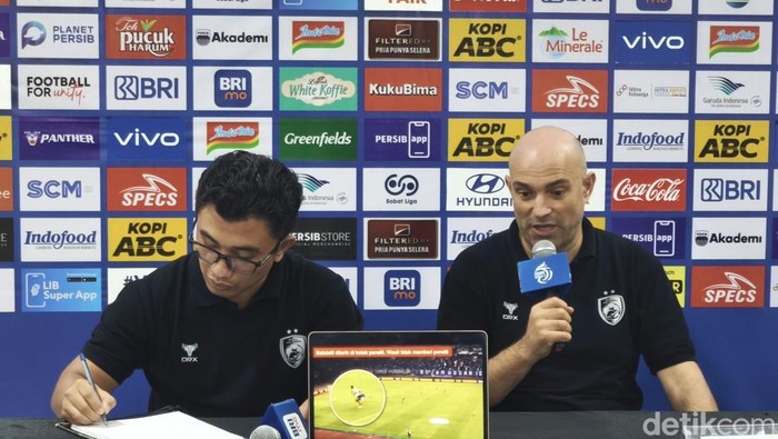 Pelatih PSM Makassar Bernardo Tavares