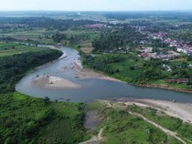Potret Sungai Batang Anai yang Semakin Melebar