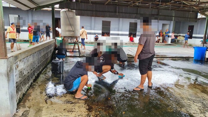 Sanksi sosial para peserta pesta miras di Surabaya