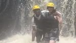 Muka Tegang Usher Rafting dan Romantis Bareng Istri di Bali dan NTT